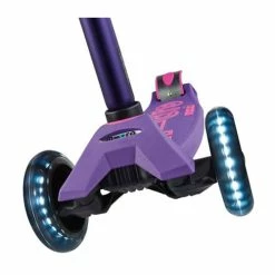Micro Maxi Deluxe Scooter Led Purple 6 Micro Maxi Deluxe Scooter Led Purple -Zippi shop Micro Maxi Deluxe Scooter Led Purple 3
