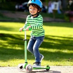 Micro Mini Deluxe Scooter Green 9 Micro Mini Deluxe Scooter Green -Zippi shop Micro Mini Deluxe Scooter Green 2